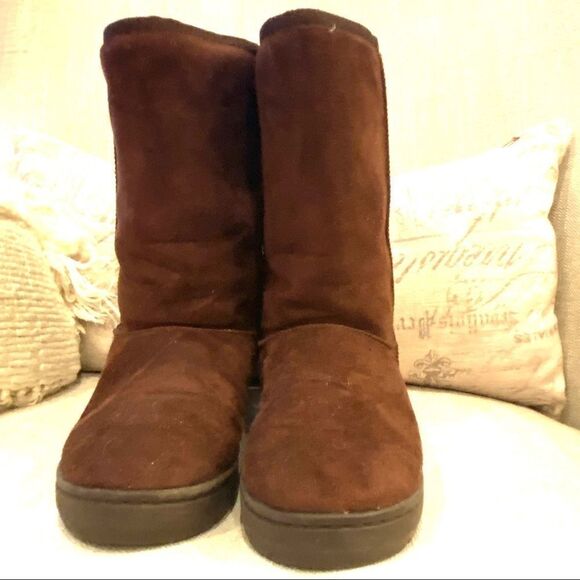 Journee Collection Women’s Boot Brown Color Mid Calf Suede Sherpa Lined  Size 7 - Picture 5 of 11